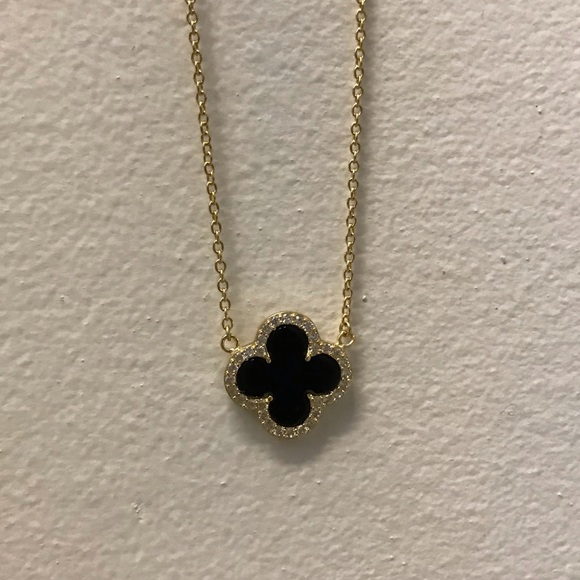 925 Sterling Silver CZs Onyx Four Leaf Clover Neck - Picture 3 of 5